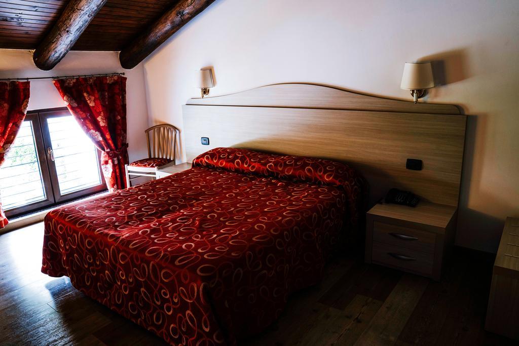 Agriturismo Cascina Del Vai Cairo Montenotte Luaran gambar