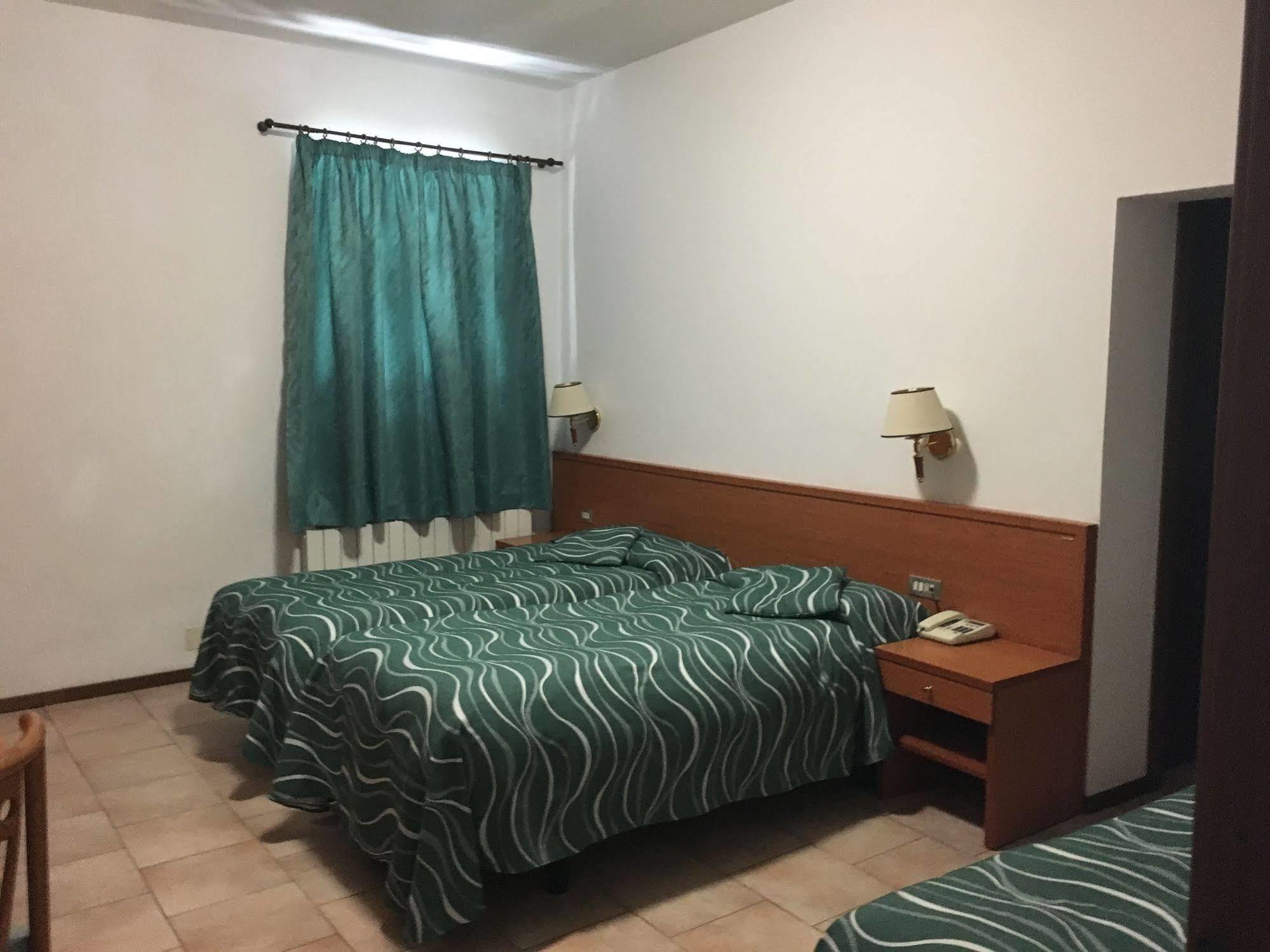 Agriturismo Cascina Del Vai Cairo Montenotte Luaran gambar