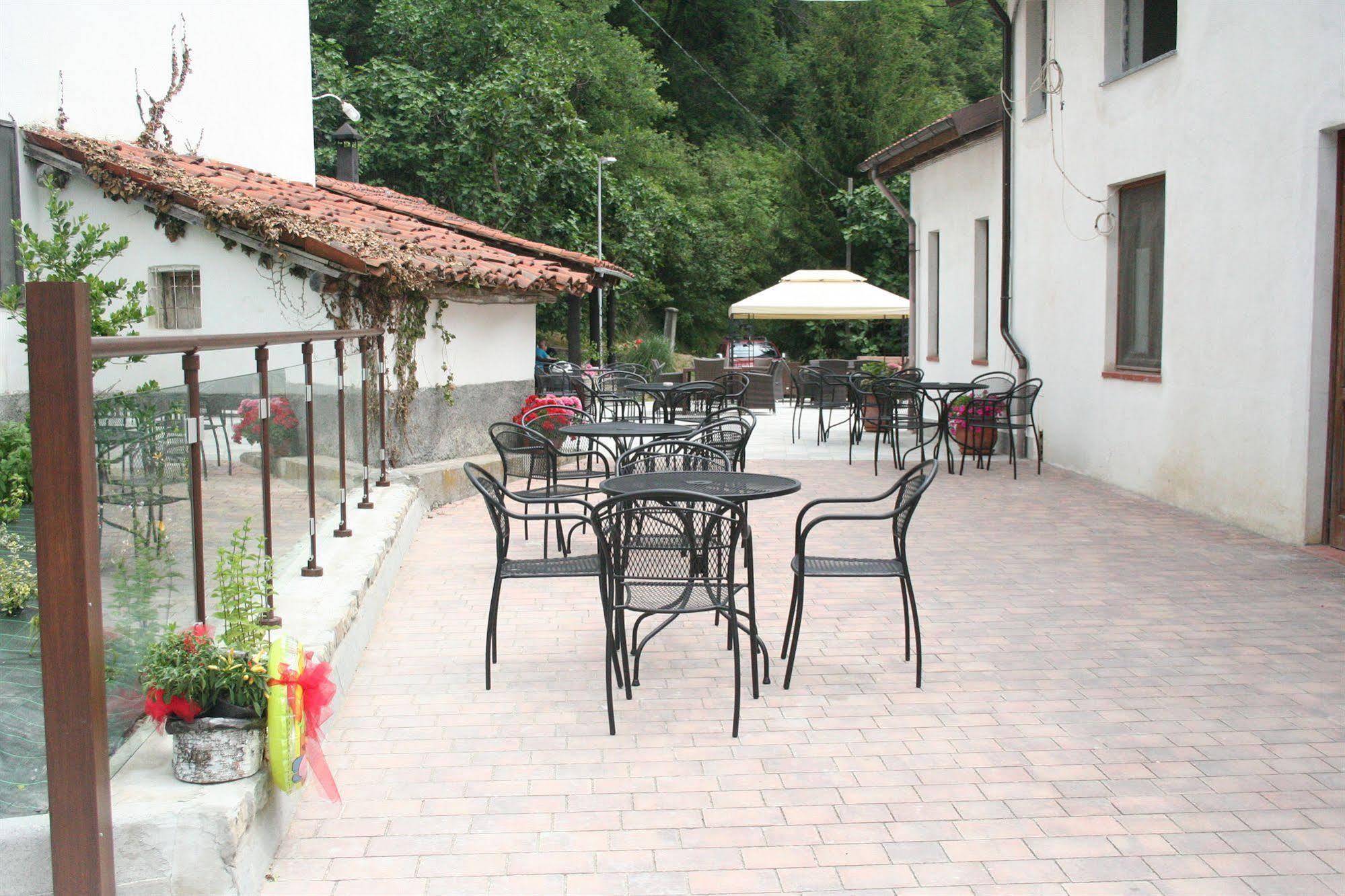 Agriturismo Cascina Del Vai Cairo Montenotte Luaran gambar